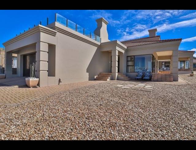 4 BEDROOM HOUSE FOR SALE IN JONGENSFONTEIN